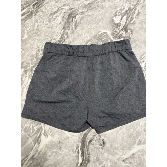 Lululemon On The Fly Short *2.5"
Heathered Black / Black Sz 10 - Picture 5 of 7